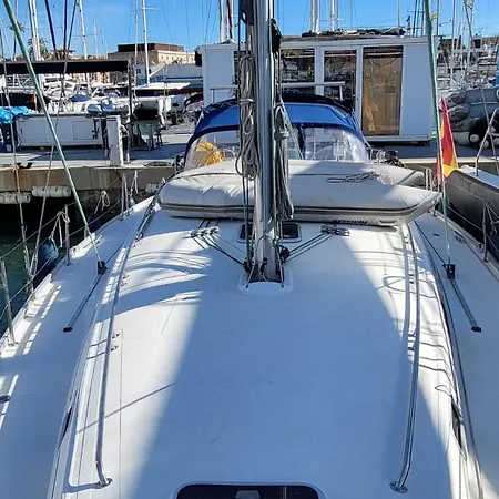 Botel Velero Beneteau Cyclades 43.4 Palma